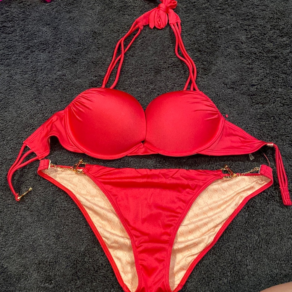 Pink bikini with gold accent chain
